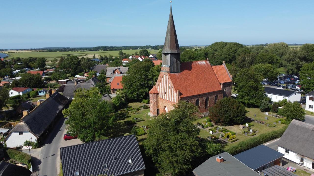 Reetferienhaus - Schaprode Hafen ภายนอก รูปภาพ